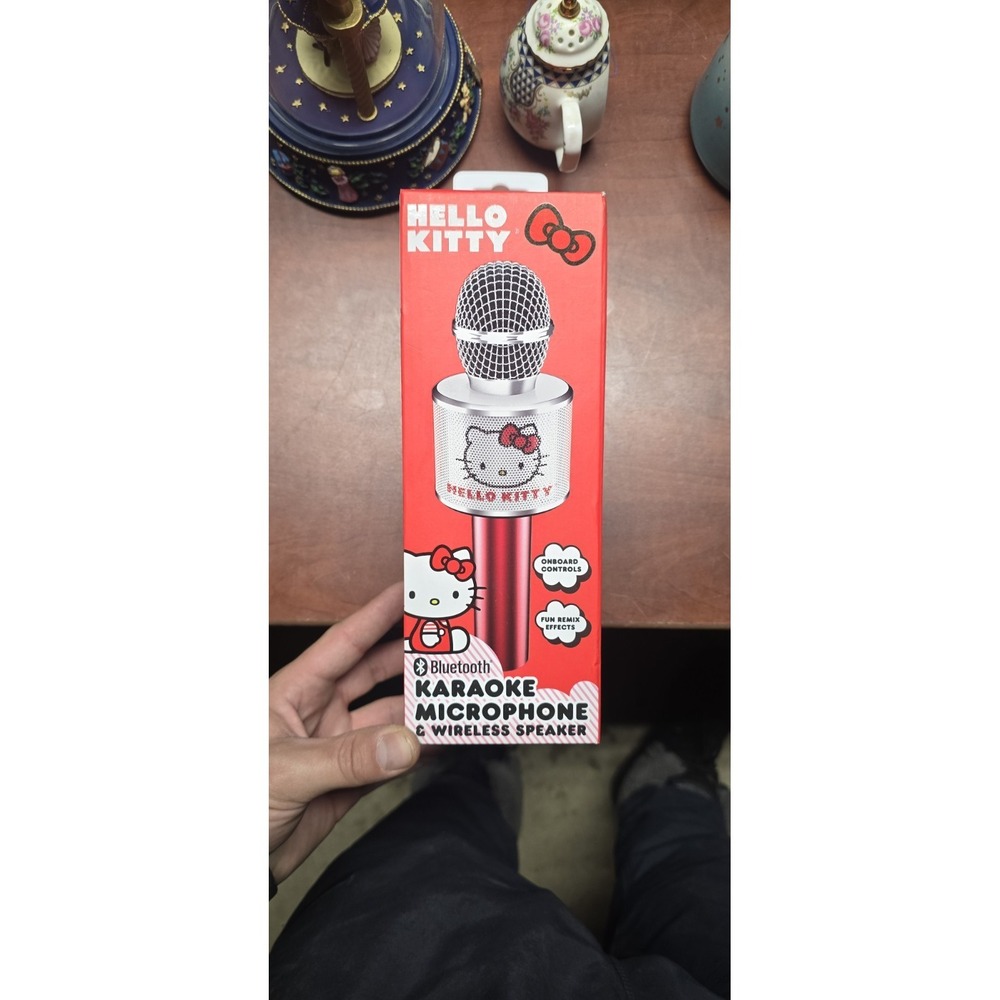 Hello Kitty Bluetooth Karaoke Microphone & Wireless Speaker USB Charging Red NIB